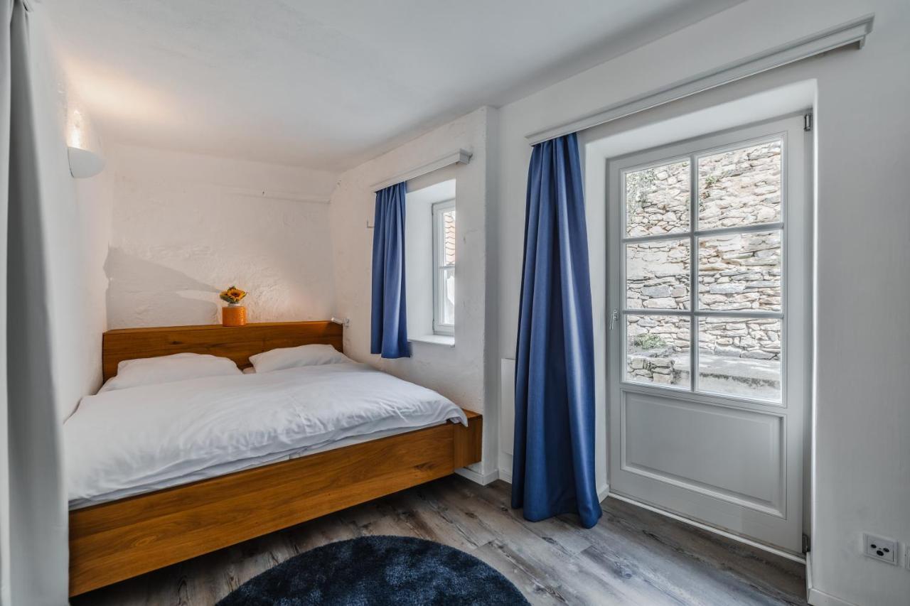 Smile Apartments Zum Goldenen Strauss Dürnstein Extérieur photo